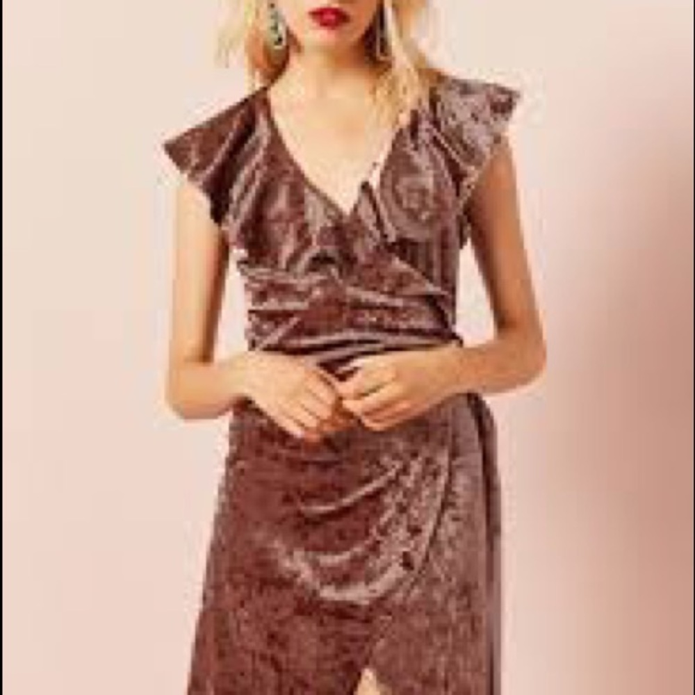 Forever 21 crushed velvet wrap dress